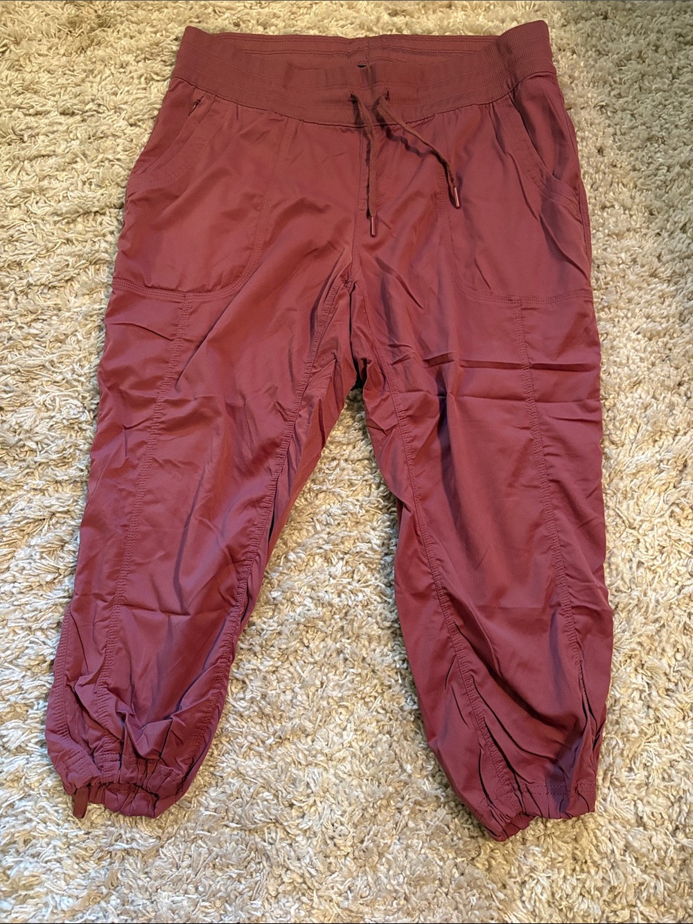 Women's Lightweight Drawstring Jogger Pants - Maroon